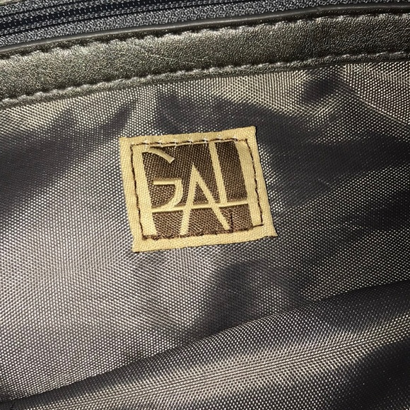 GAL Silver Purse - Picture 4 of 4